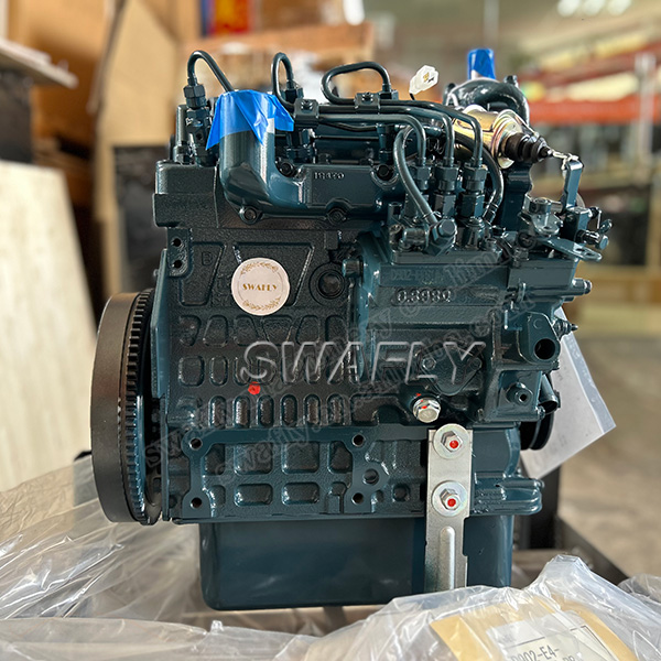 Kubota D902-EF81 engine 3200RPM 15.9KW 1J015-10001