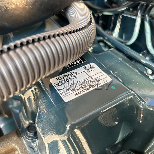 Kubota V3307-T Engine