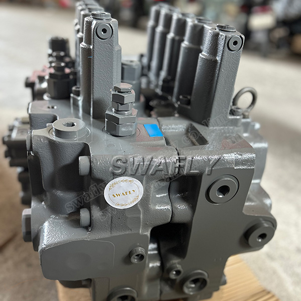 Hitachi YA00031368 main control valve