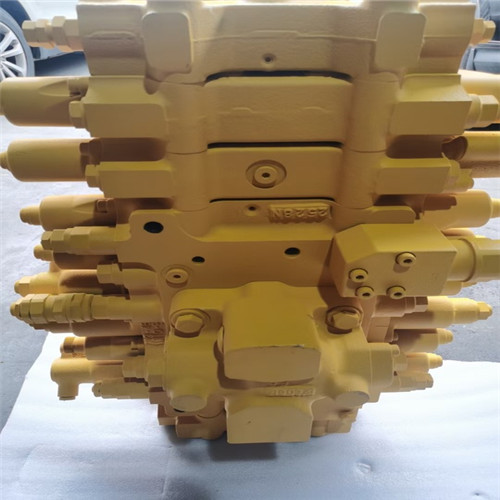 Komatsu PC450-6 PC400-6 Main Control Valve 723-47-17103
